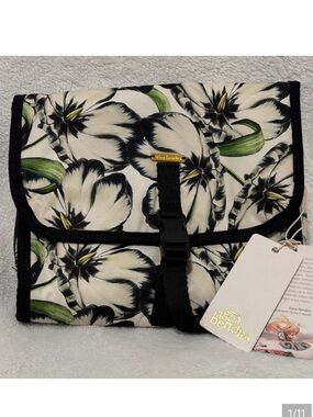 AGUA BENDITA travel beauty bag Black Cream Floral Cosmetic Bag toiletries case